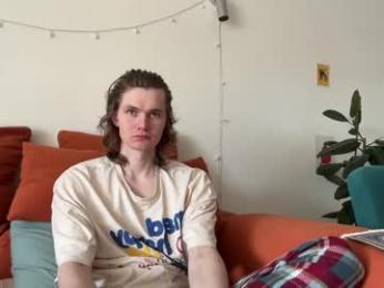 di_n_alex — webcam model online on chaturbate