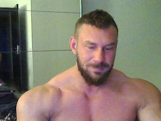 Kevin Muscle — webcam model online on flirt4free