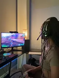 Your_Paris — Stripchat stream photo (Apr 2026)