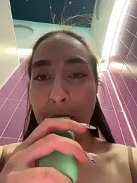 Holly_Play — Stripchat stream photo (Apr 2026)