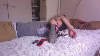 RetroMDuo — webcam model online on cam4