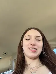 DollyTall — webcam model online on stripchat