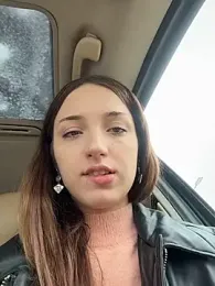 DollyTall — webcam model online on stripchat