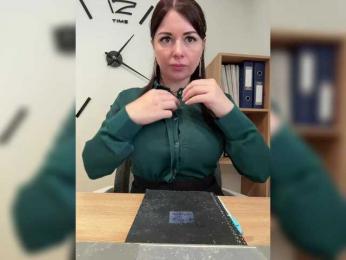 Fox_Black — webcam model online on bongacams