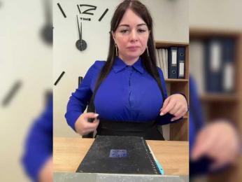 Fox_Black — bongacams