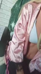 Modelteen — webcam model online on cam4