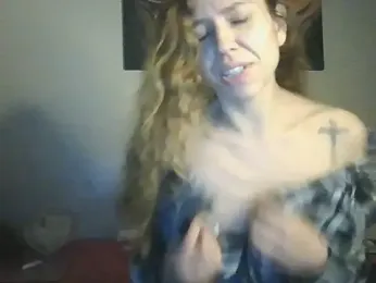 redrebelirish — Stripchat stream photo (Jul 2025)