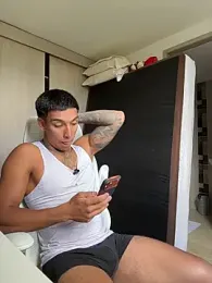 sendfer — webcam model online on stripchat