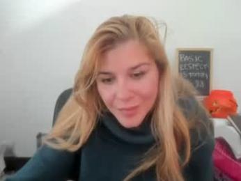 artsyandcraftsy_ — Chaturbate stream photo (Sep 2026)