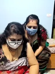 Kannadasexywifes — webcam model online on stripchat