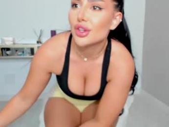 moniqueeass — Chaturbate stream photo (Jul 2026)