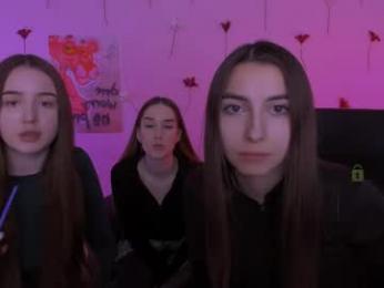 _mila_fire — webcam model online on chaturbate