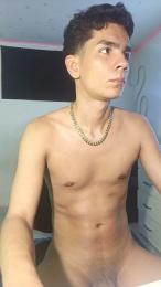 Luxury_luocious — Cam4 stream photo (May 2026)