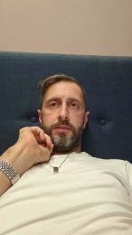 Ciobol — webcam model online on cam4