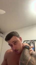 Elyoruga — webcam model online on cam4