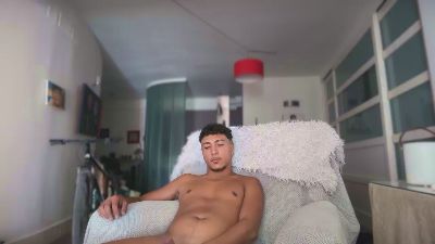 AmoElite — webcam model online on cam4