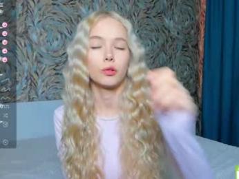 eshcka — webcam model online on chaturbate