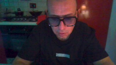 molenoxx — Cam4 stream photo (Apr 2026)