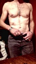 Ossigeno — webcam model online on cam4
