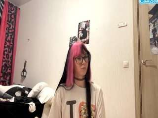 jacqualinepolowy — camsoda