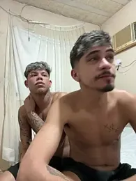 Uchihaxxx — webcam model online on stripchat