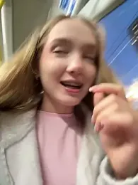 bambi_lu — webcam model online on stripchat