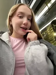 bambi_lu — webcam model online on stripchat