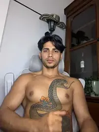 David_Tresh5 — webcam model online on stripchat
