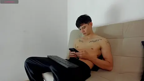 Lucas-Aaron — Stripchat stream photo (Apr 2026)