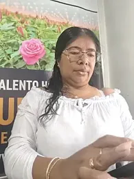 __valentina18 — Stripchat stream photo (Apr 2026)