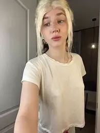 KittiLin — webcam model online on stripchat