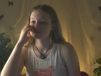 emilyhewell — Chaturbate stream photo (May 2026)
