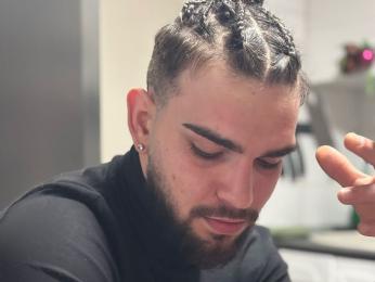 KanexHunter — webcam model online on livejasmin