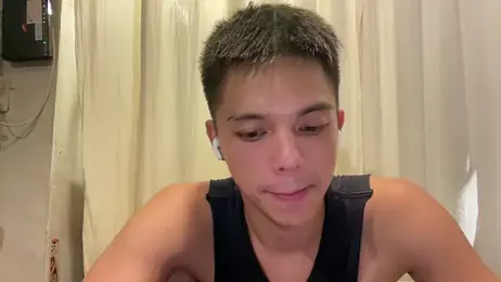 dddddddlii — Stripchat stream photo (Aug 2025)