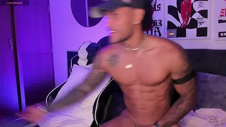 Alessandro_Vanni — webcam model online on stripchat