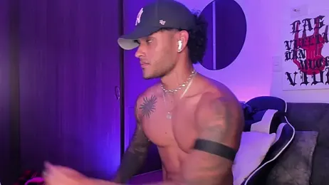 Alessandro_Vanni — webcam model online on stripchat