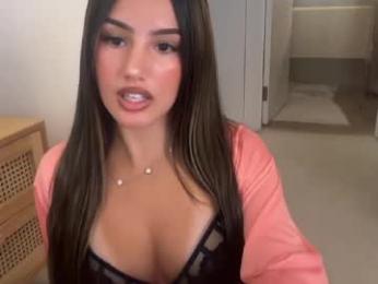 ava_delightt — Chaturbate stream photo (Apr 2026)