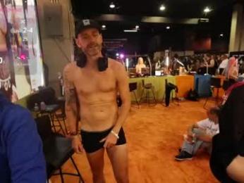 bradbronton — webcam model online on chaturbate