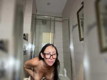 Janochka666 — webcam model online on bongacams