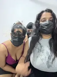 Savi-SL — webcam model online on stripchat