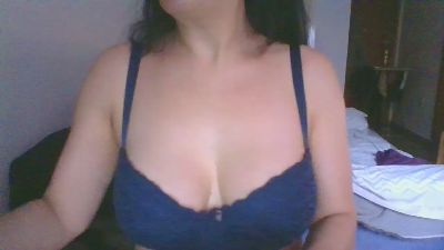 Katherinluna33 — Cam4 stream photo (Apr 2026)