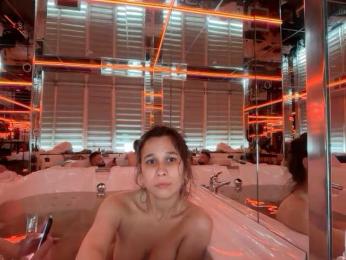 nerpochka77 — webcam model online on bongacams