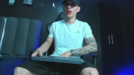 Enzo_Maserati — Stripchat stream photo (Oct 2026)