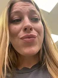 Sweet___Emily — Stripchat recorded stream image, 19.05.2025 13:30