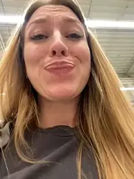 Sweet___Emily — Stripchat recorded stream image, 19.05.2025 13:30