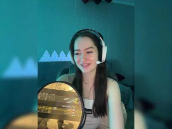 whiteTEA — Bongacams recorded stream image, 27.05.2025 00:10