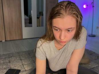 Jucielussie — Bongacams recorded stream image, 28.05.2025 15:50