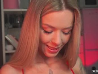 agent_blonde — Chaturbate recorded stream image, 29.05.2025 18:50