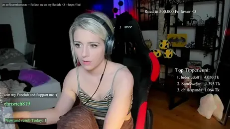 Lisaonthemoon — Stripchat recorded stream image, 01.06.2025 18:10