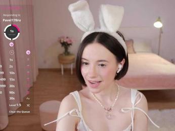 MissEssie — Bongacams recorded stream screenshot (02 Jun 2025)